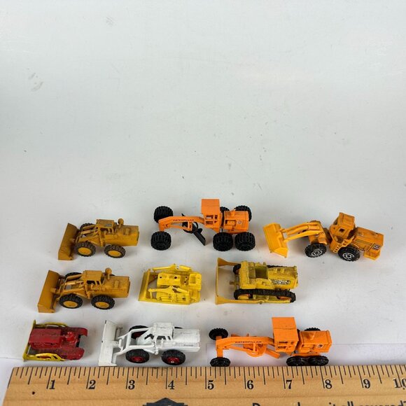 Vintage Diecast Construction Vehicles Lot of 9 - Hough Payloader Bulldozers Load - Picture 2 of 16